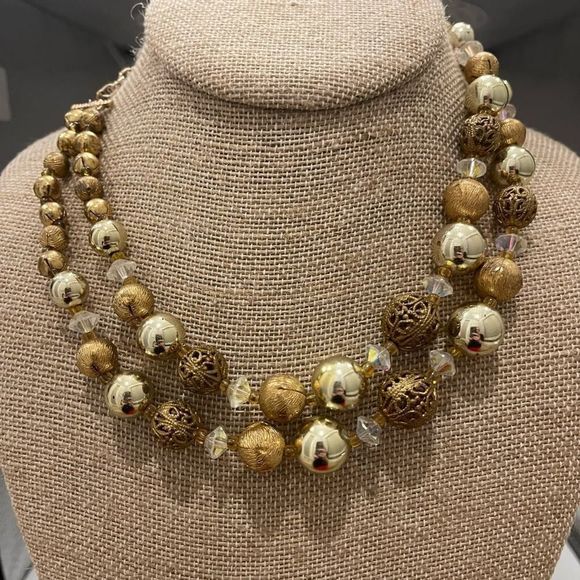 Signed Lisner Vtg Double Strand Gold Tone Open Work Filigree AB Beaded Necklace - Picture 5 of 9